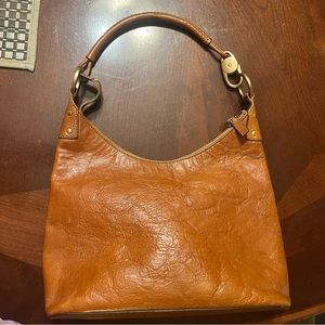 Elegant Tan Leather Shoulder Bag